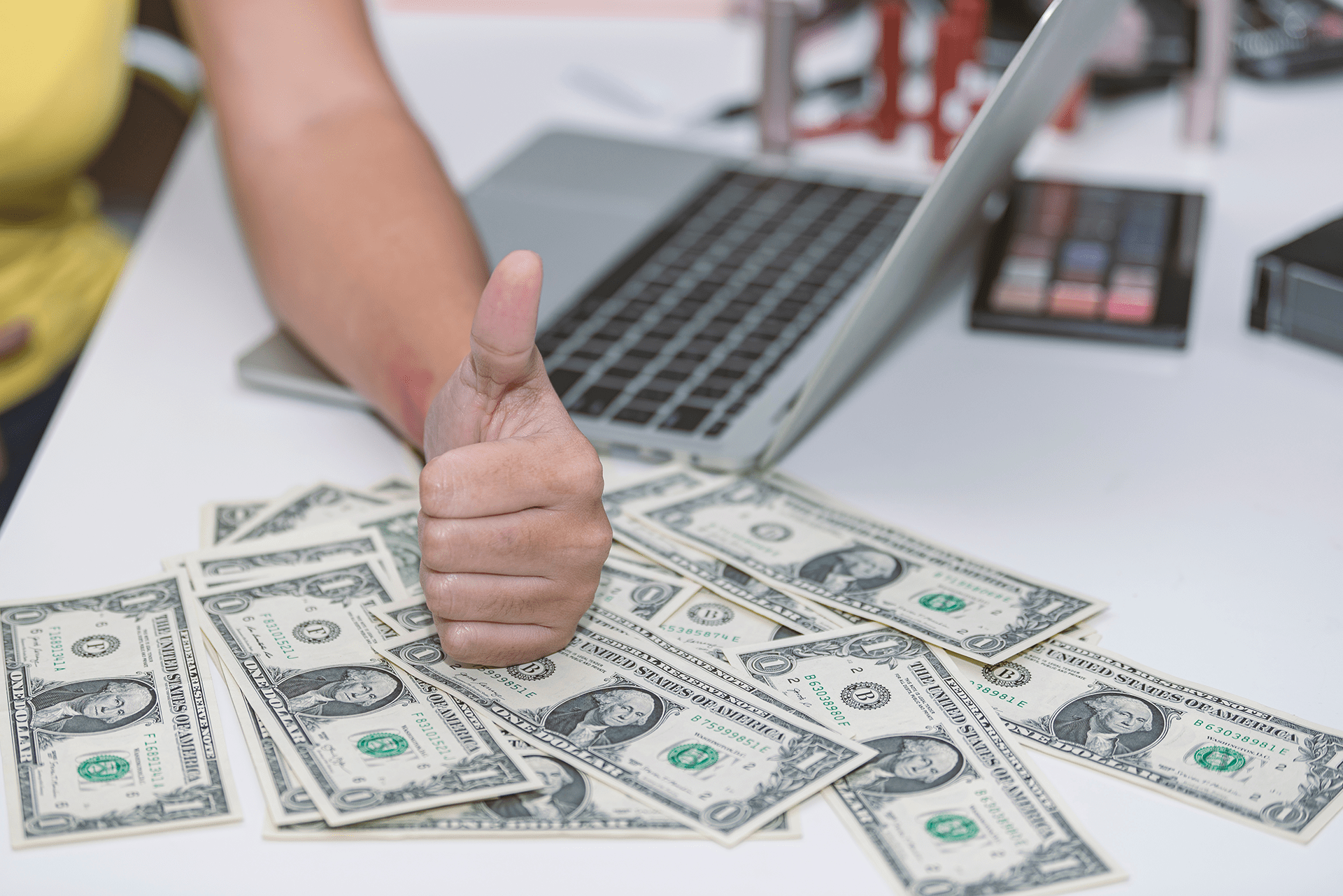 cómo ganar dinero por internet